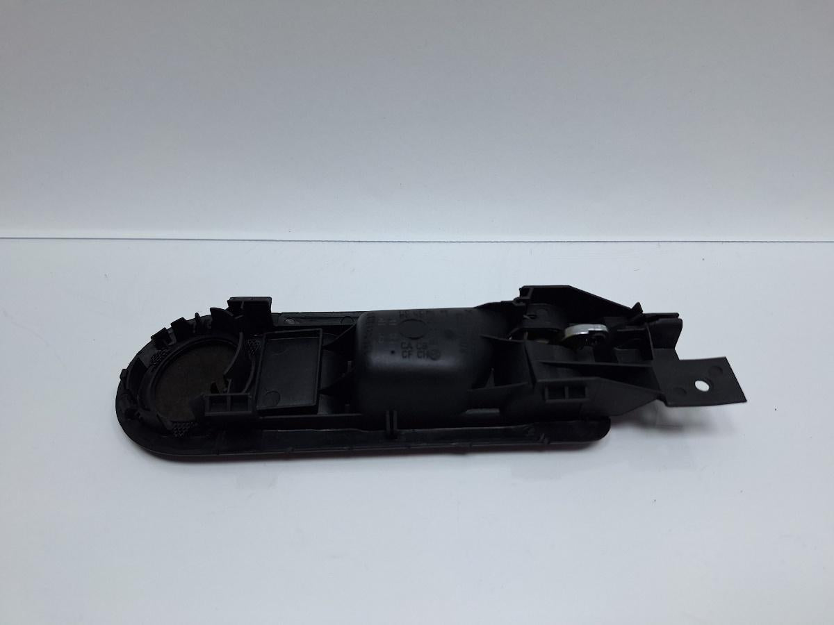 Maner interior usa stanga spate VOLKSWAGEN PASSAT 3B3 2000 - 2005 1.6 1.6 ALZ 3B0839113