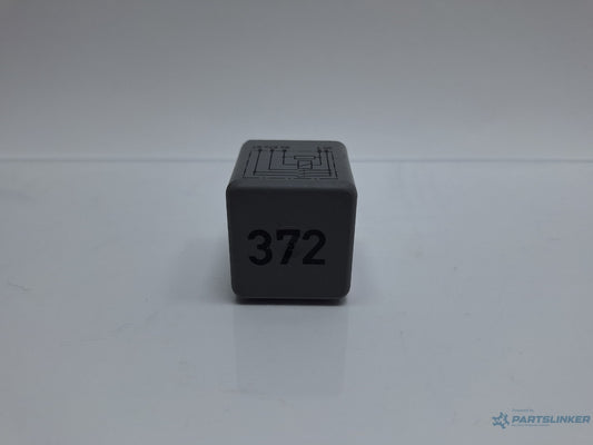 Releu pompa combustibil VOLKSWAGEN PASSAT 3B3 2000 - 2005 1.6 1.6 ALZ 4D0951253