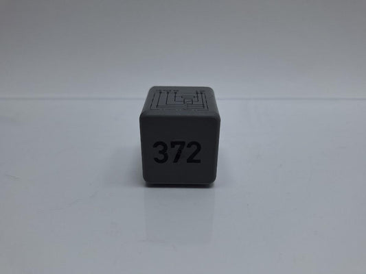 Releu pompa combustibil VOLKSWAGEN PASSAT 3B3 2000 - 2005 1.6 1.6 ALZ 4D0951253