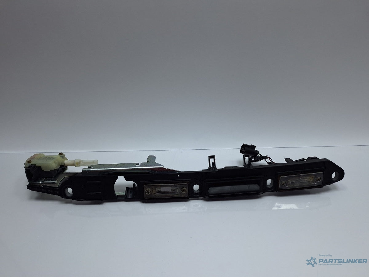 Bara luminoasa numar de inmatriculare portbagaj VOLKSWAGEN PASSAT 3B3 2000 - 2005 1.6 1.6 ALZ 3B5827297