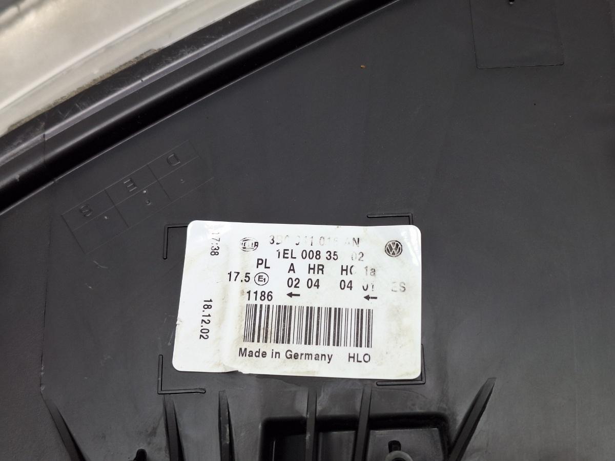 Far halogen dreapta VOLKSWAGEN PASSAT 3B3 2000 - 2005 1.6 1.6 ALZ 3B0941016AN