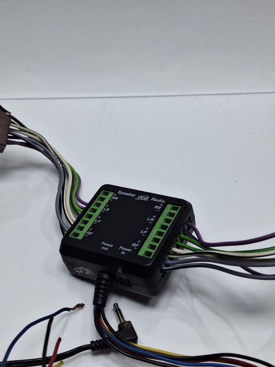 Modul conector AUX VOLKSWAGEN PASSAT 3B3 2000 - 2005 1.6 1.6 ALZ AUX