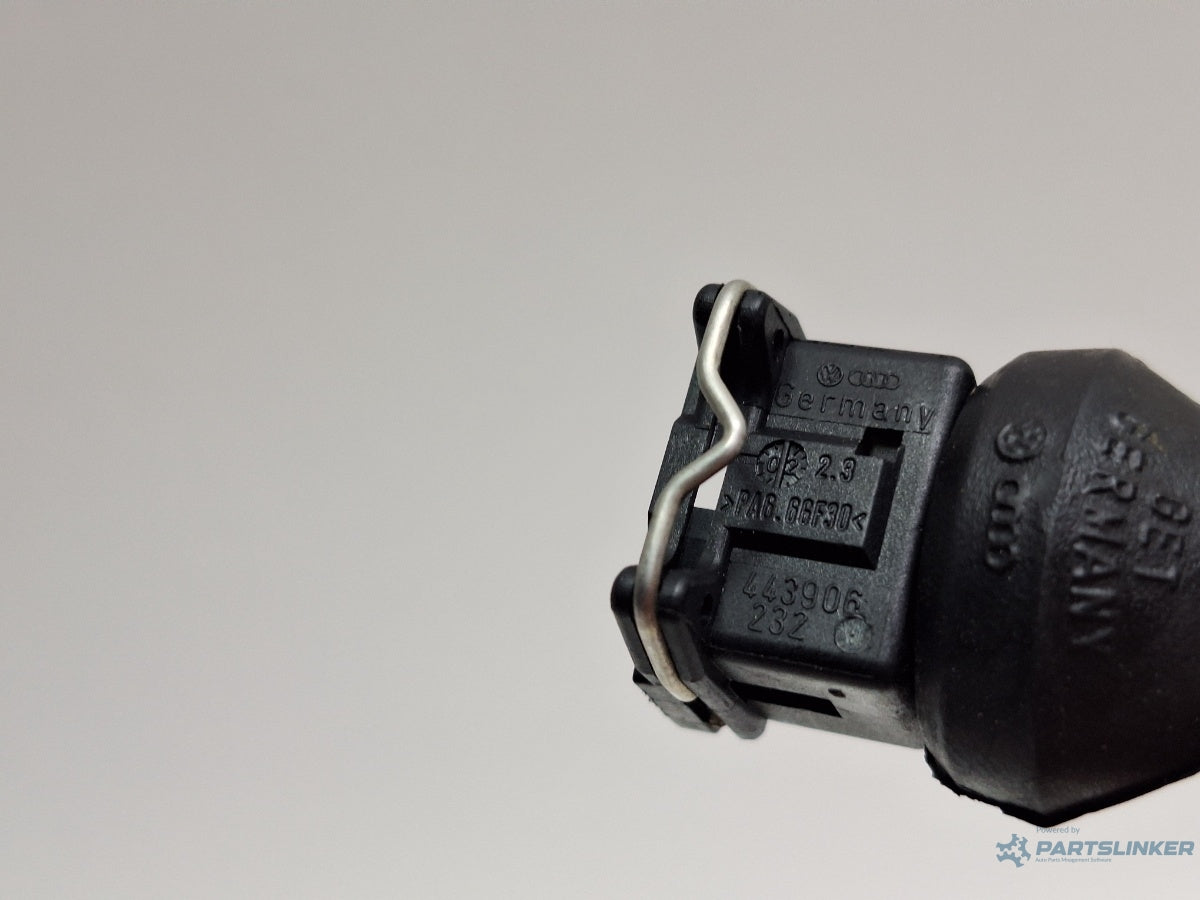 Mufa conector 2 pini VOLKSWAGEN PASSAT 3B3 2000 - 2005 1.6 1.6 ALZ 443906232