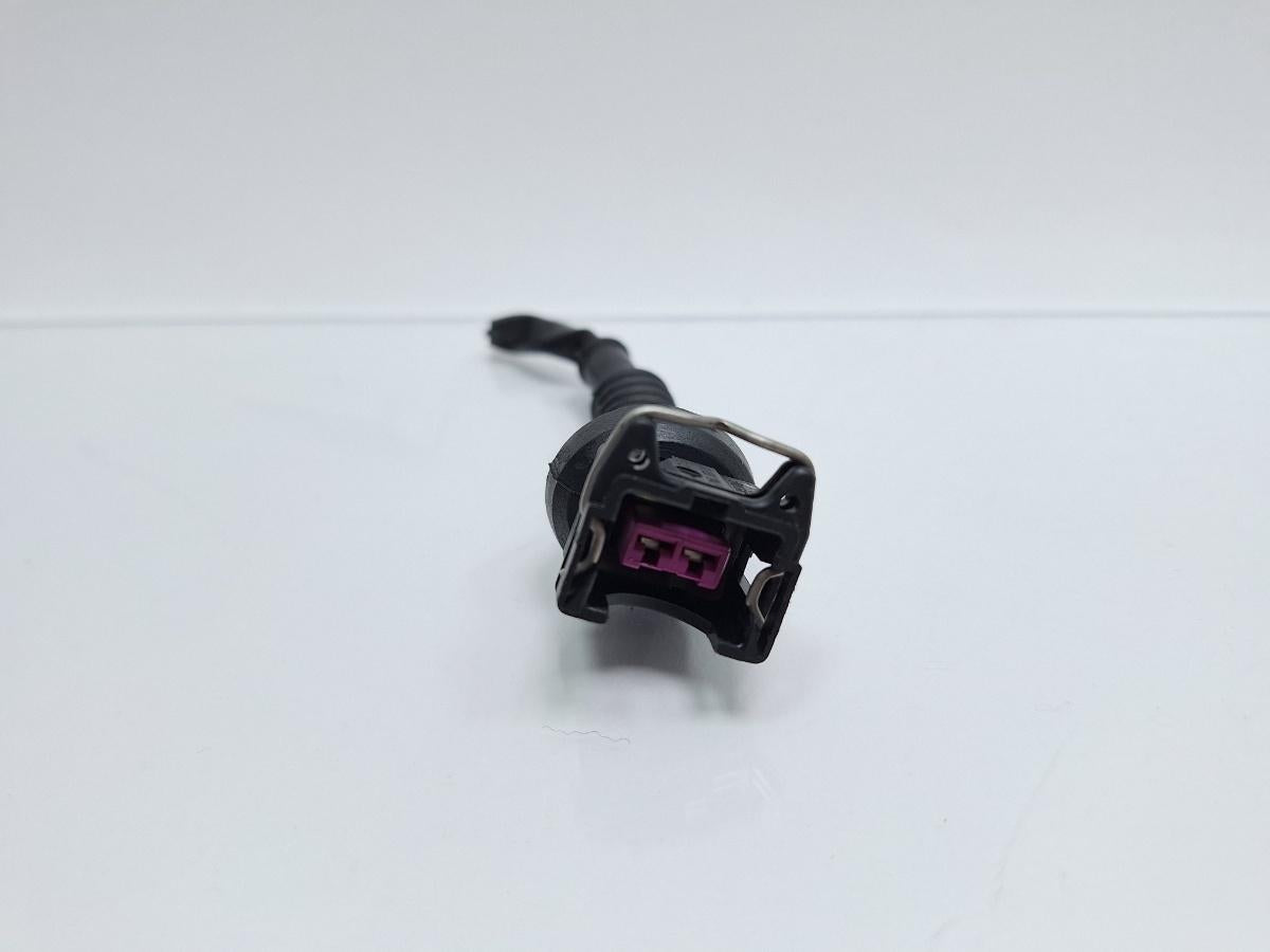 Mufa conector 2 pini VOLKSWAGEN PASSAT 3B3 2000 - 2005 1.6 1.6 ALZ 443906232