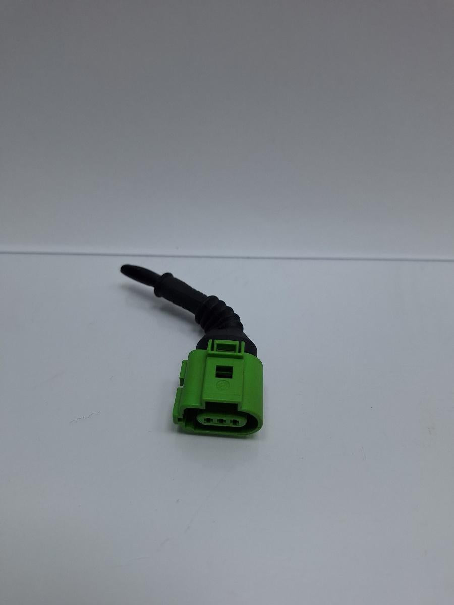 Mufa conector 3 pini VOLKSWAGEN PASSAT 3B3 2000 - 2005 1.6 1.6 ALZ 8E0973703B