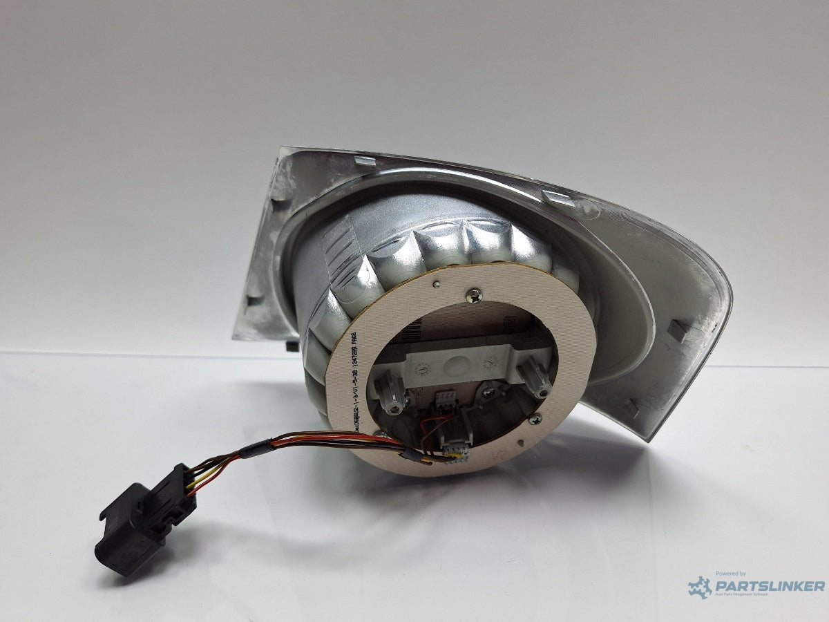 Led stop aripa stanga VOLKSWAGEN PASSAT 3C2 2005 - 2010 TDI 16V BKP, CBAB 3C5945095H