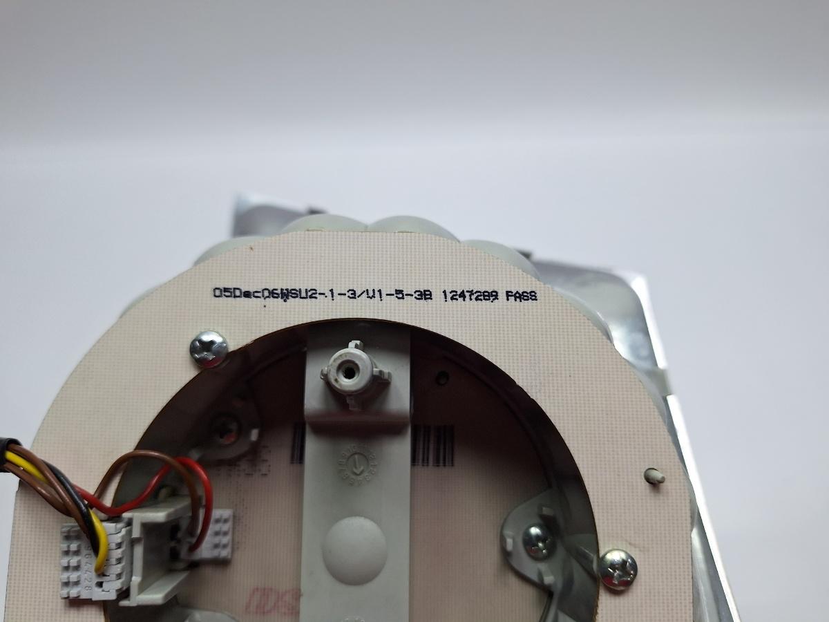 Led stop aripa stanga VOLKSWAGEN PASSAT 3C2 2005 - 2010 TDI 16V BKP, CBAB 3C5945095H