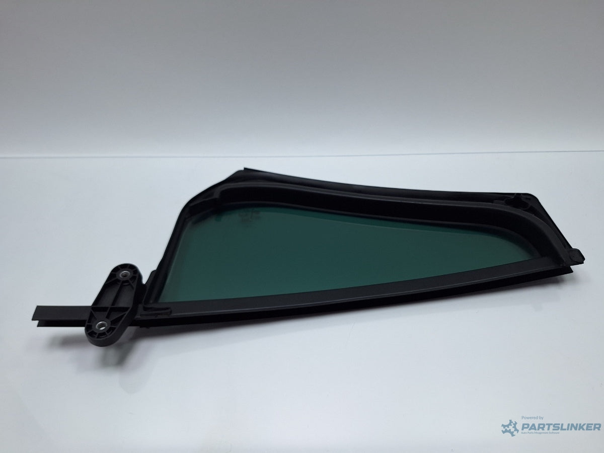 Geam fix privacy usa stanga spate VOLKSWAGEN PASSAT Variant 3G5 2014 - > TDI CRLB, DBGA, DFGA SAINT-GOBAIN 43R-011090 3G9845213E