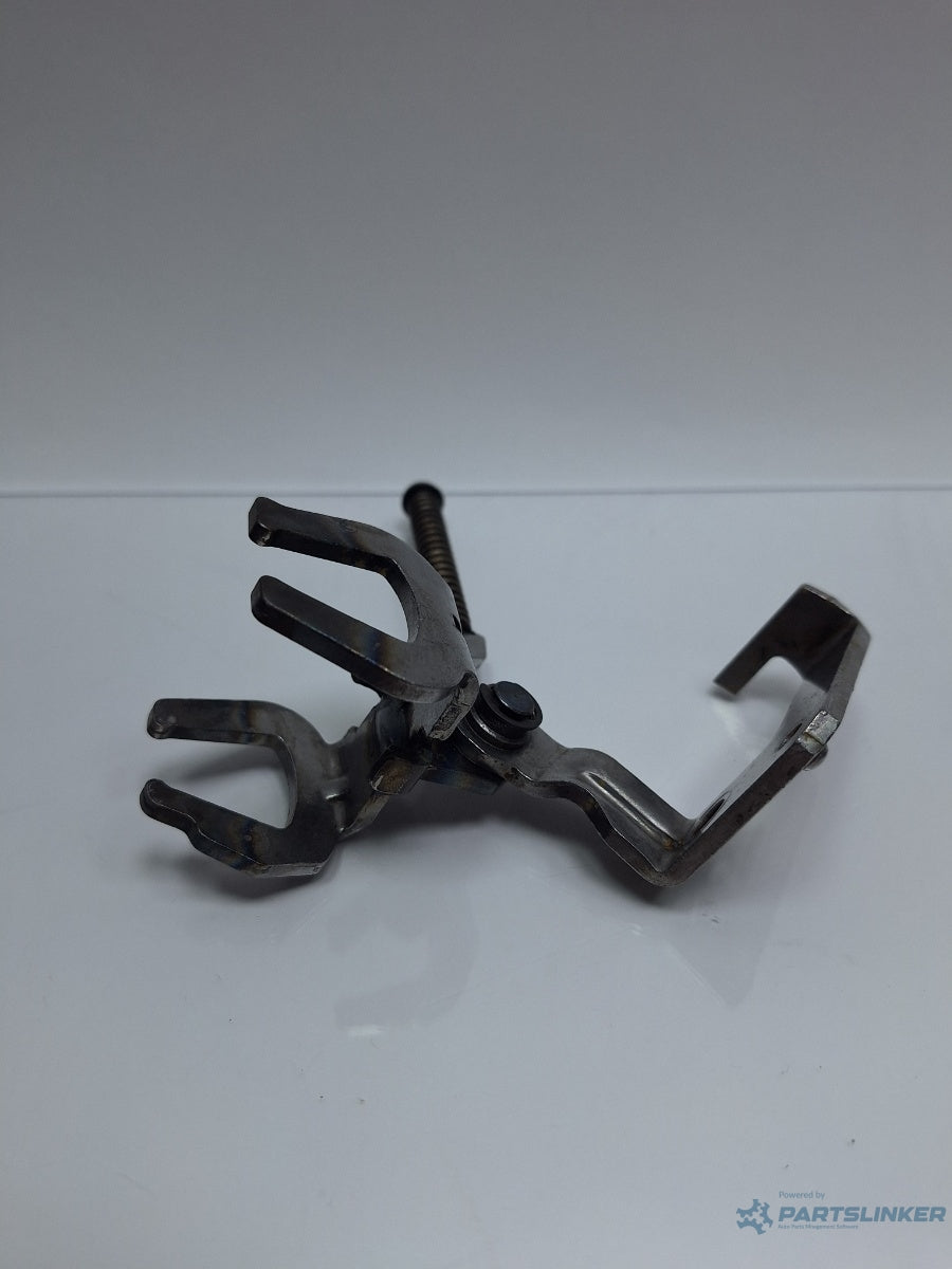 Furca selector marsarier VOLKSWAGEN CADDY III Estate 2KB, 2KJ, 2CB, 2CJ 2004 - 2015 TDI BJB, BLS 0A4311521A