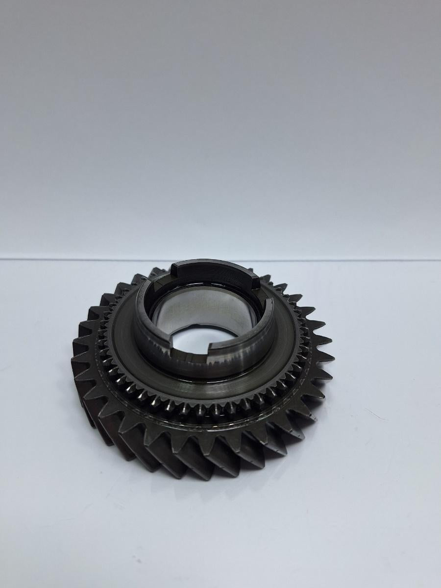 Pinion treapta a 2-a VOLKSWAGEN CADDY III Estate 2KB, 2KJ, 2CB, 2CJ 2004 - 2015 TDI BJB, BLS 02J311261Q