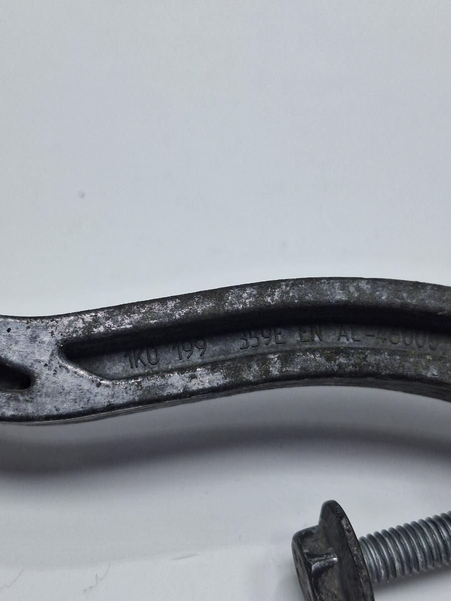 Suport tampon cutie de viteze VOLKSWAGEN GOLF V 1K1 2003 - 2009 TDI BKC, BLS, BXE 1K0199359E