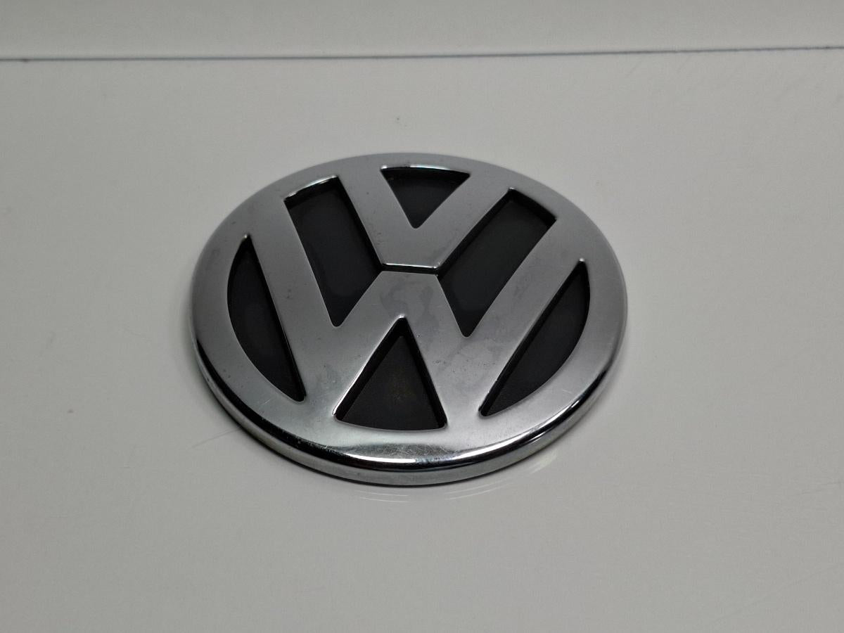 Emblema portbagaj VOLKSWAGEN PASSAT 3B3 2000 - 2005 1.6 1.6 ALZ 3B5853630