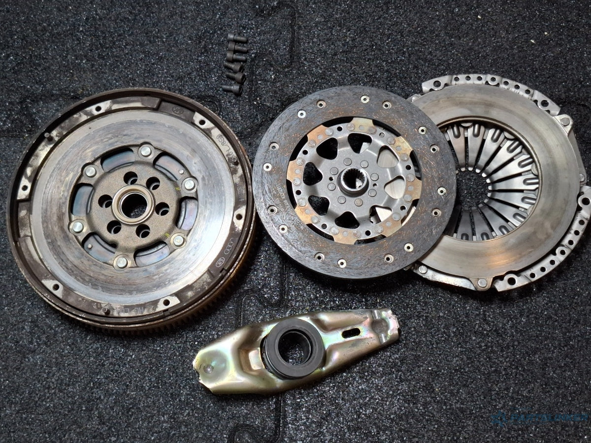 Kit ambreiaj masa dubla VOLKSWAGEN PASSAT 3B3 2000 - 2005 1.6 1.6 ALZ 058105266H