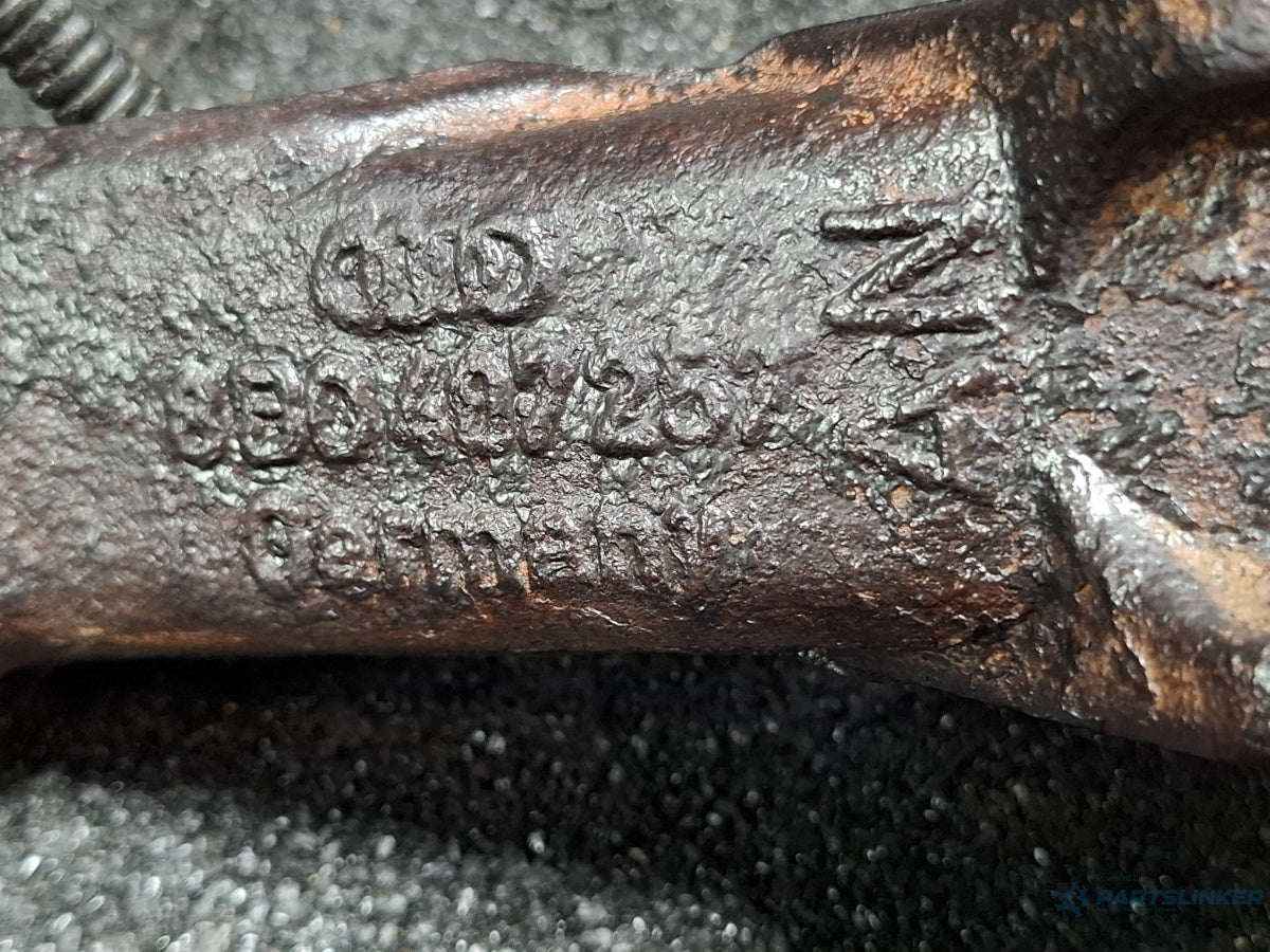 Fuzeta stanga fata VOLKSWAGEN PASSAT 3B3 2000 - 2005 1.6 1.6 ALZ 8D0407257AN