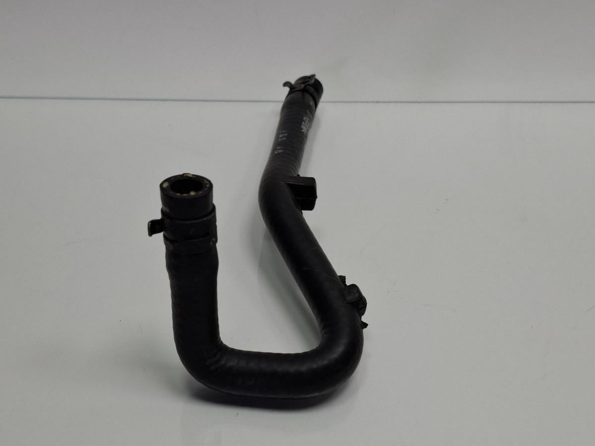 Furtun  apa VOLKSWAGEN PASSAT 3B3 2000 - 2005 1.6 1.6 ALZ 8D0121107D