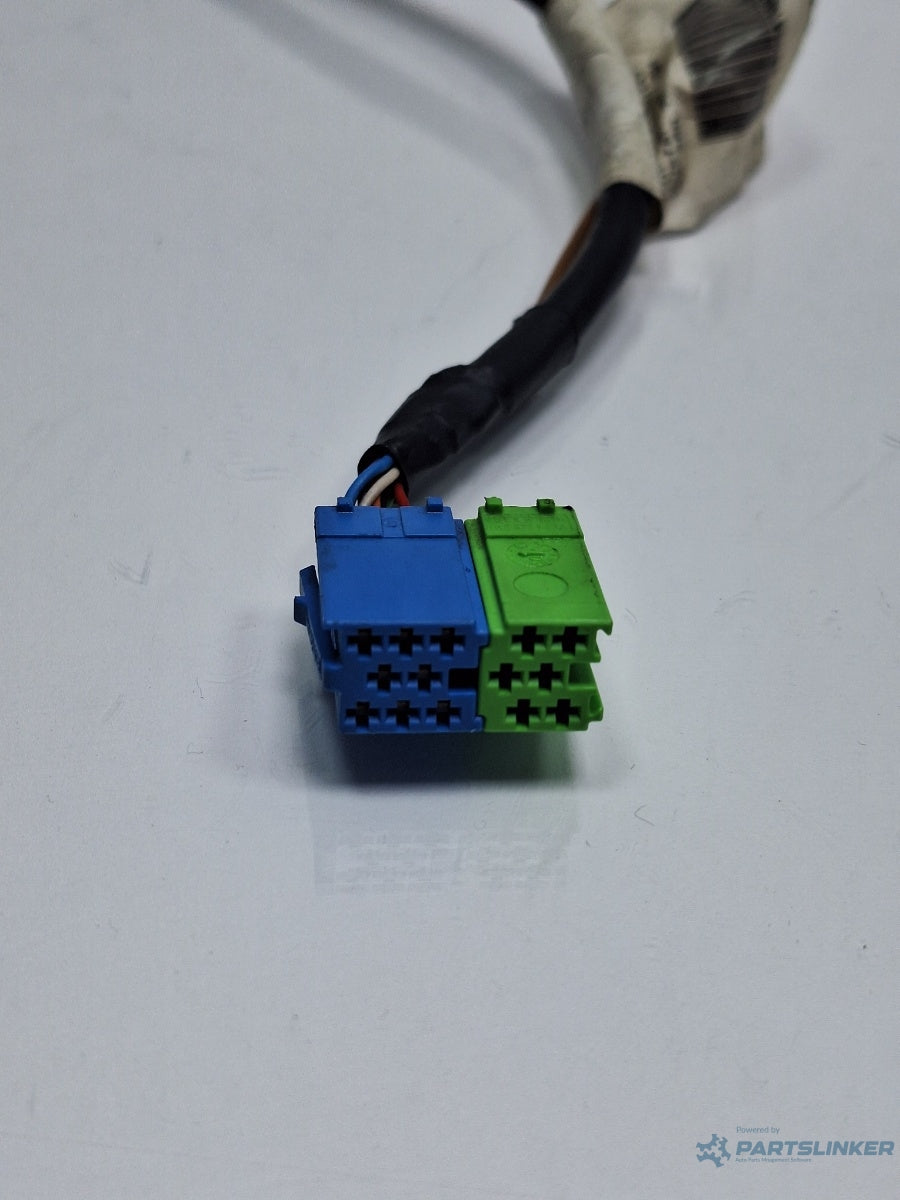 Mufa conector radio VOLKSWAGEN PASSAT 3B3 2000 - 2005 1.6 1.6 ALZ 4A0972643A , 4A0972643B