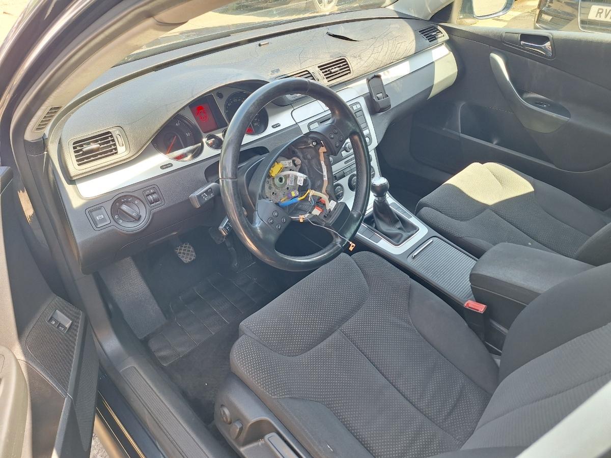 Dezmembrez VOLKSWAGEN PASSAT Variant 3C5 2008 1.9 TDI BLS 77KW|105HP