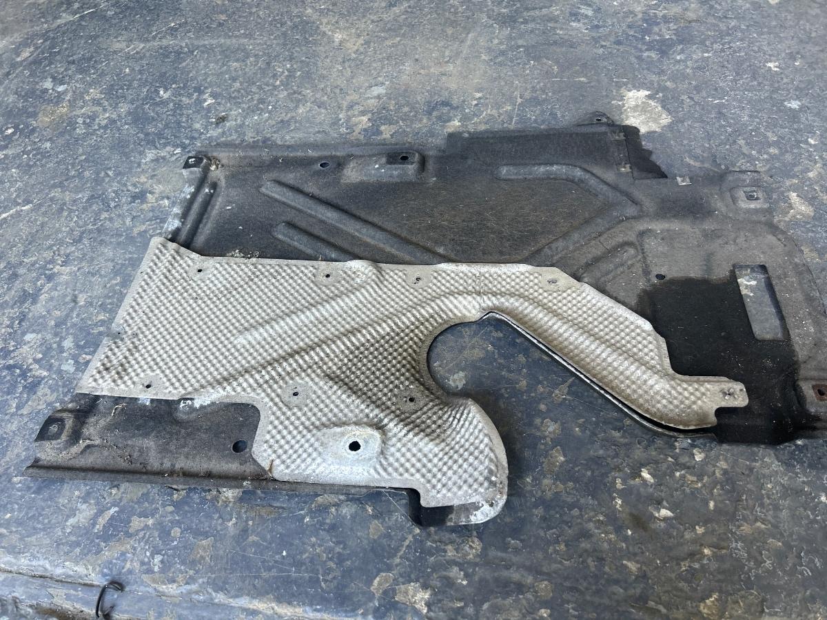 Scut de protectie sub caroserie spate dreapta AUDI A4 IV 8K2, B8 2007 - 2015 TDI CAGB, CJCB, CSUB