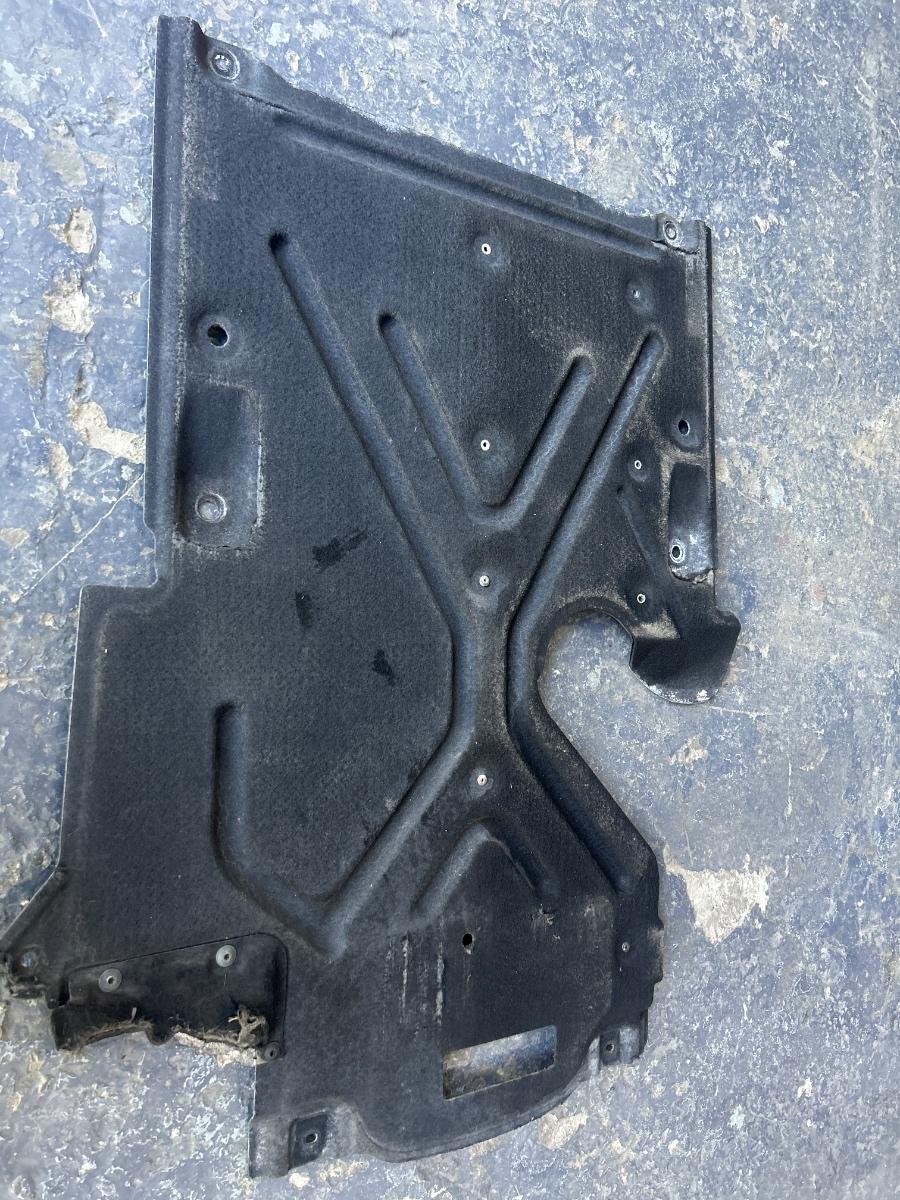Scut de protectie sub caroserie spate dreapta AUDI A4 IV 8K2, B8 2007 - 2015 TDI CAGB, CJCB, CSUB