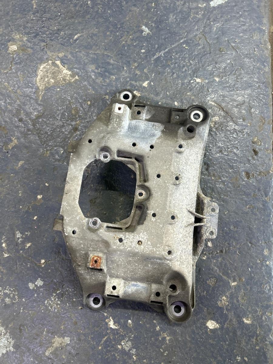 Suport tampon cutie de viteze AUDI A4 IV 8K2, B8 2007 - 2015 TDI CAGB, CJCB, CSUB 8K0399263BK