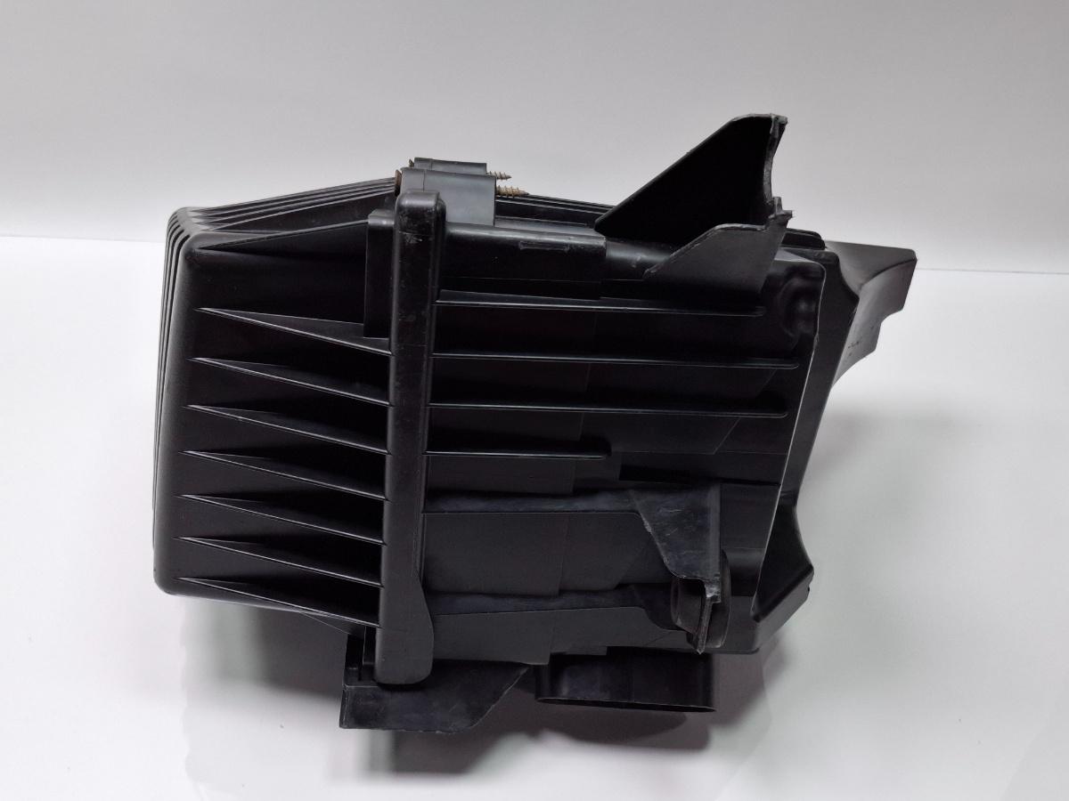 Carcasa filtru aer VOLKSWAGEN FOX 5Z1, 5Z3 2003 - 2014 1.2 1.2 BMD, CHFB 5Z0129607F
