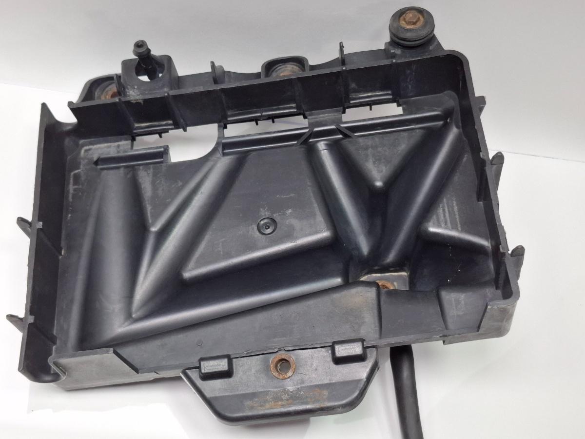 Suport baterie VOLKSWAGEN FOX 5Z1, 5Z3 2003 - 2014 1.2 1.2 BMD, CHFB  6Q0915331D