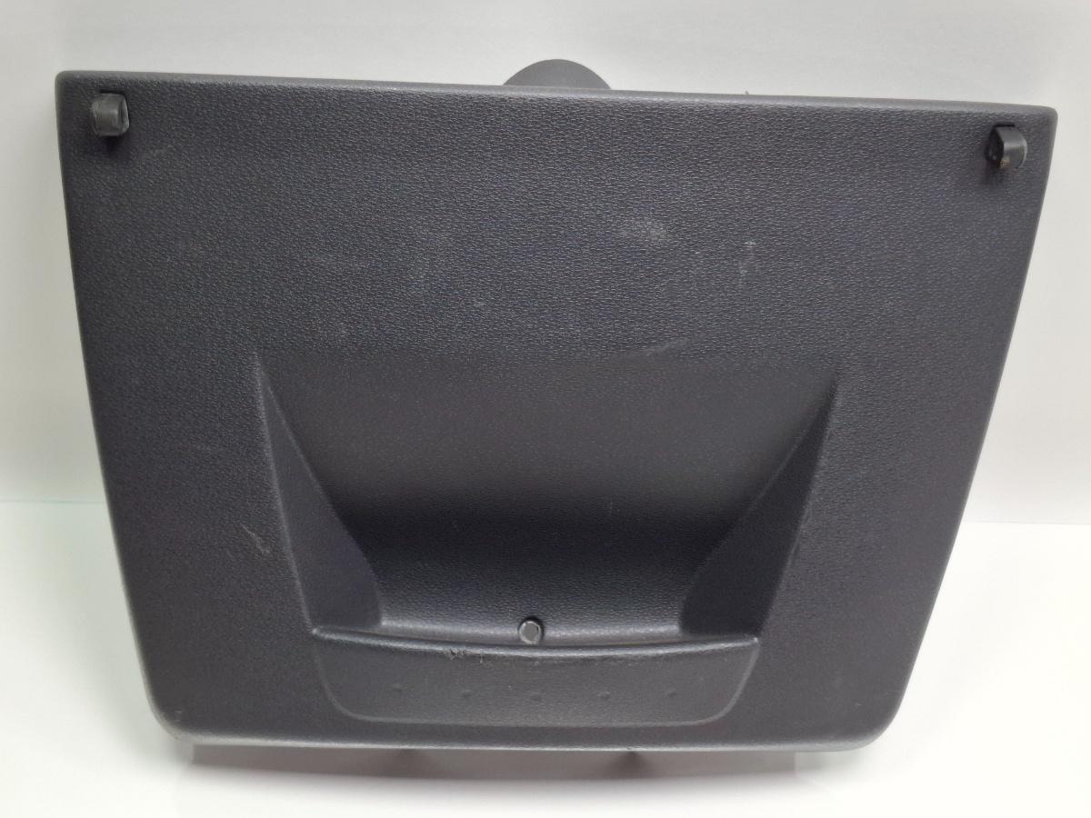 Ornament portbagaj VOLKSWAGEN FOX 5Z1, 5Z3 2003 - 2014 1.2 1.2 BMD, CHFB 5Z0867608