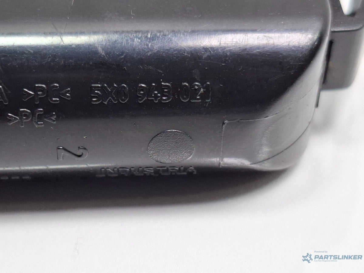 Lampa numar inmatriculare VOLKSWAGEN FOX 5Z1, 5Z3 2003 - 2014 1.2 1.2 BMD, CHFB 5X0943021