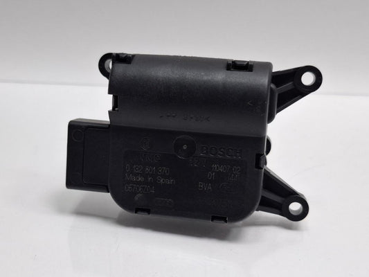 Motoras clapeta aeroterma VOLKSWAGEN PASSAT Variant 3C5 2005 - 2011 TDI BMP BOSCH 0132801370 3C0907511