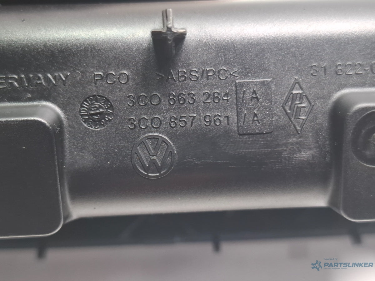 Scrumiera VOLKSWAGEN PASSAT Variant 3C5 2005 - 2011 TDI BMP 3C0863284A