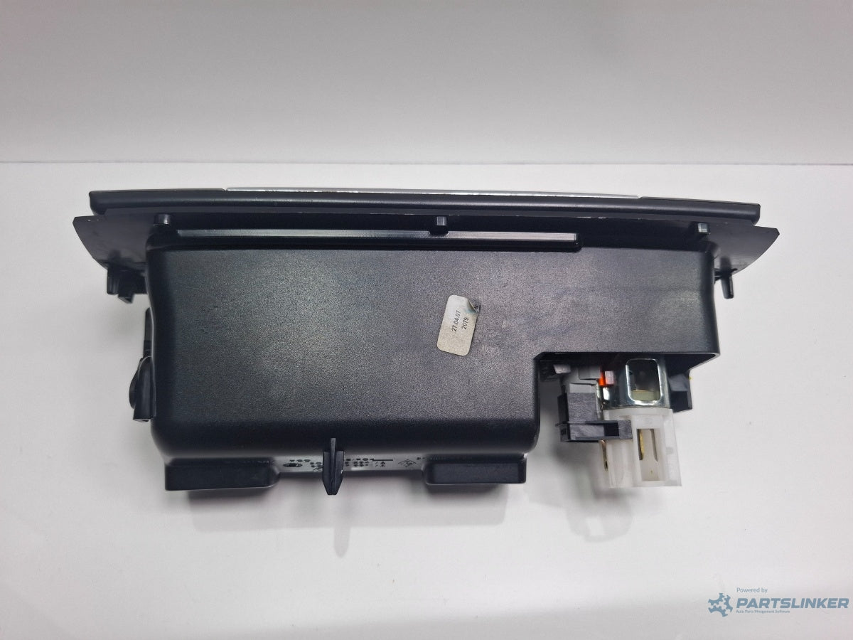 Scrumiera VOLKSWAGEN PASSAT Variant 3C5 2005 - 2011 TDI BMP 3C0863284A