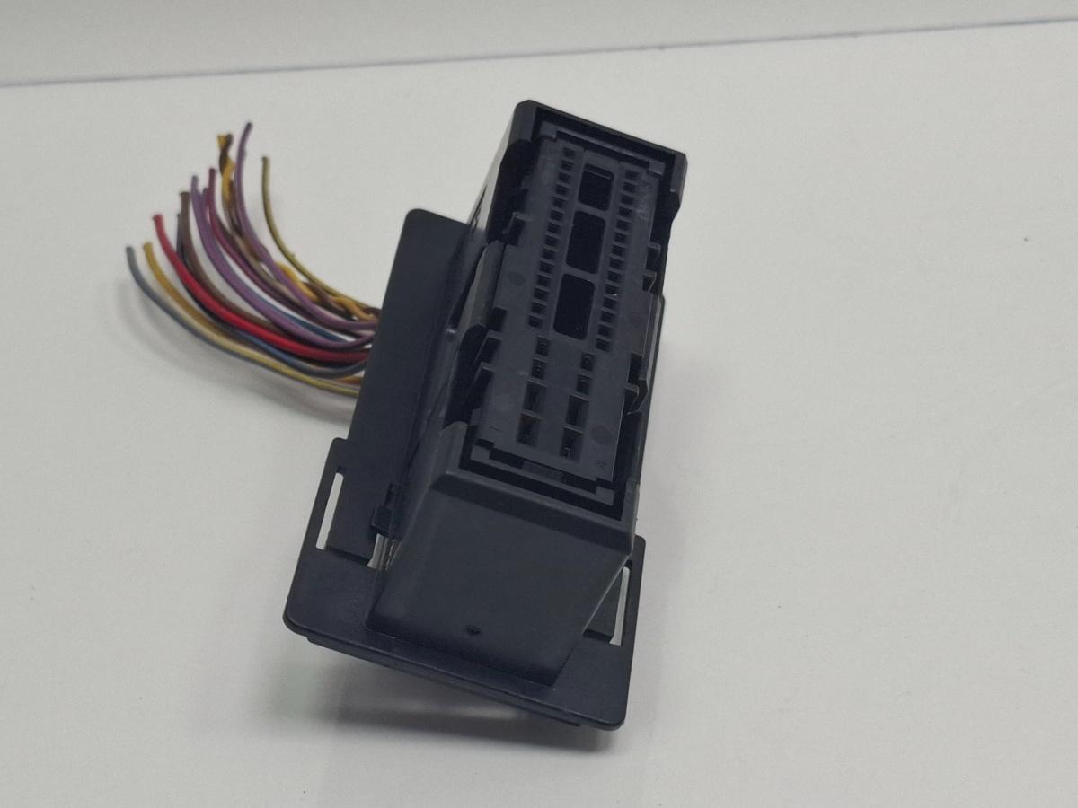 Mufa conector ceasuri bord VOLKSWAGEN PASSAT Variant 3C5 2005 - 2011 TDI BMP 3C1972977