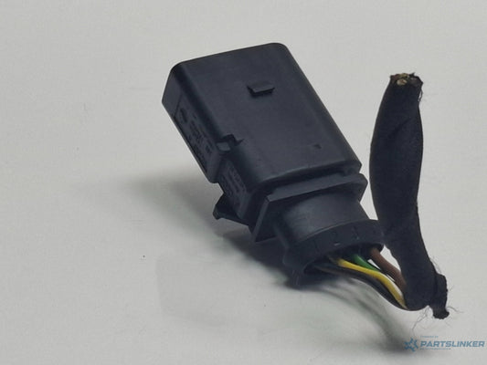 Mufa conector 4 pini VOLKSWAGEN PASSAT Variant 3C5 2005 - 2011 TDI BMP 1K0973804