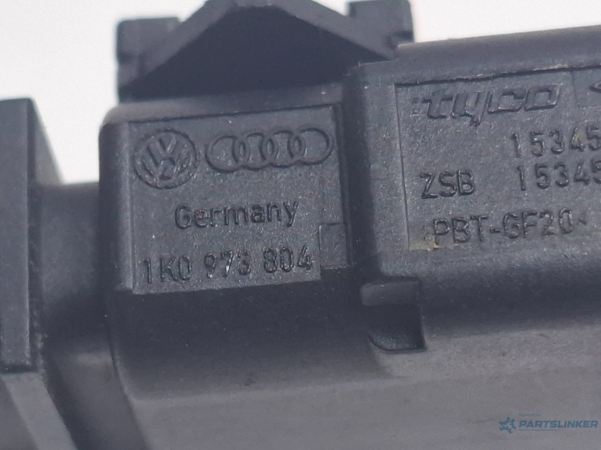 Mufa conector 4 pini VOLKSWAGEN PASSAT Variant 3C5 2005 - 2011 TDI BMP 1K0973804