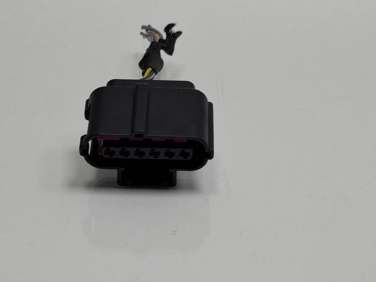 Mufa conector 6 pini VOLKSWAGEN PASSAT Variant 3C5 2005 - 2011 TDI BMP 8K0873706