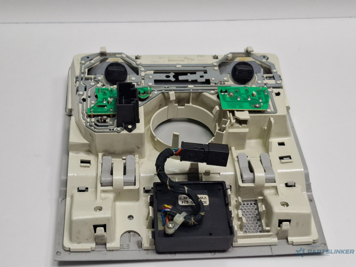 Plafoniera lumini VOLKSWAGEN PASSAT Variant 3C5 2005 - 2011 TDI BMP 1K0947105