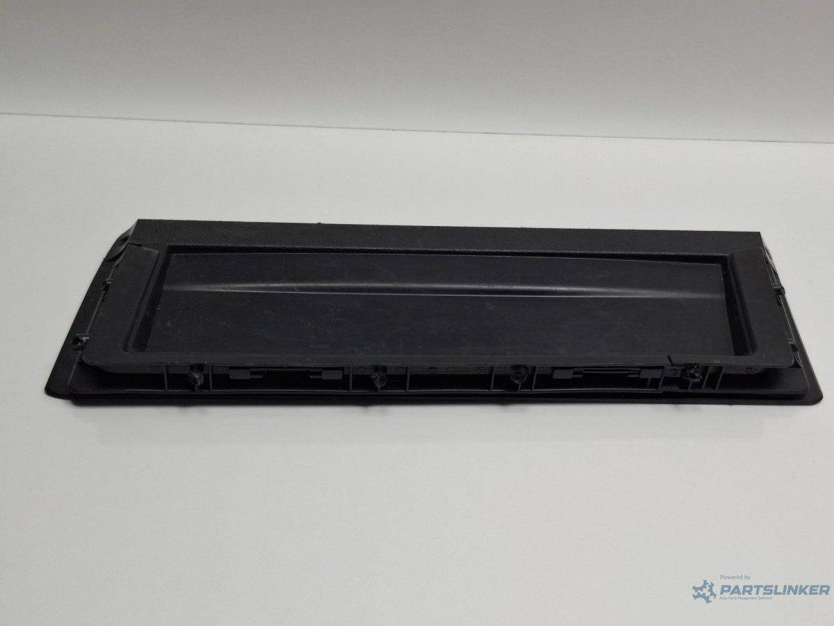 Ornament portbagaj dreapta VOLKSWAGEN PASSAT Variant 3C5 2005 - 2011 TDI BMP 3C9867428