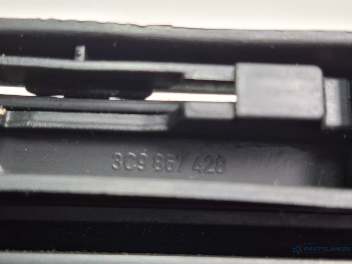 Ornament portbagaj dreapta VOLKSWAGEN PASSAT Variant 3C5 2005 - 2011 TDI BMP 3C9867428