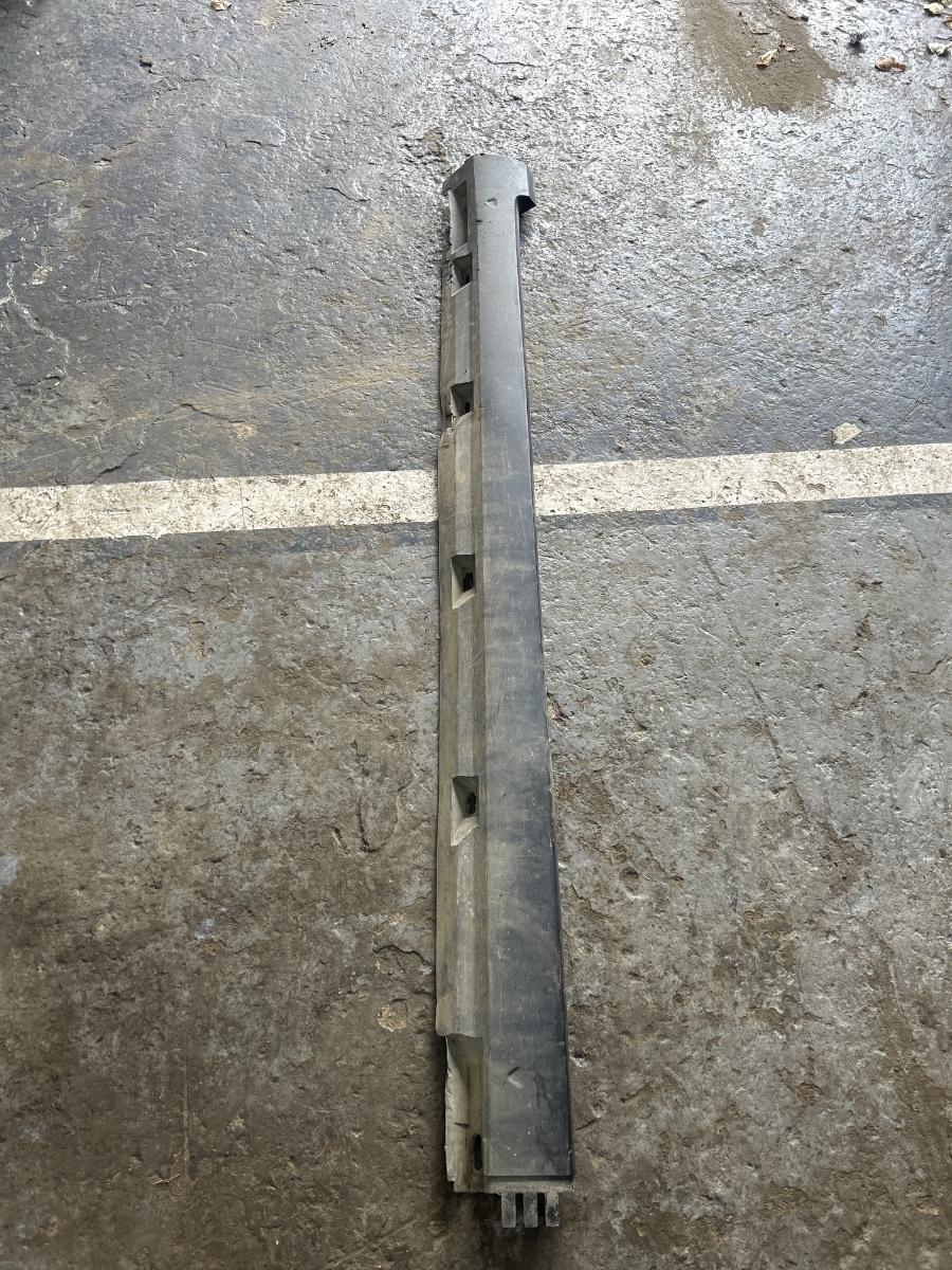 Protectie prag lateral stanga VOLKSWAGEN PASSAT Variant 3C5 2005 - 2011 TDI BMP