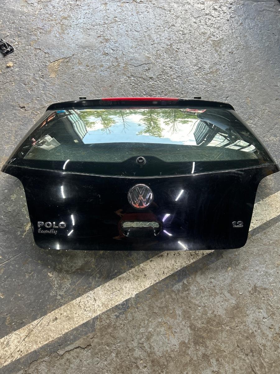 Haion portbagaj cu luneta VOLKSWAGEN POLO 9N_ 2001 - 2009 negru L041