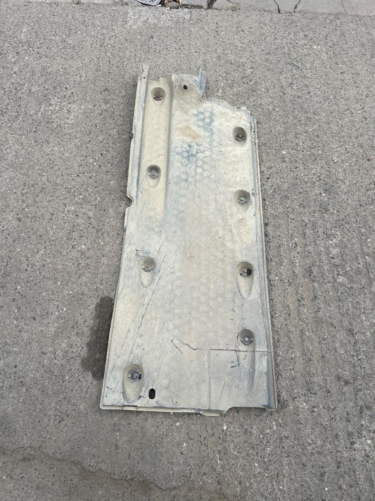 Scut de protectie sub caroserie fata stanga VOLKSWAGEN PASSAT Variant 3C5 2005 - 2011 TDI BMP 3C0825201D
