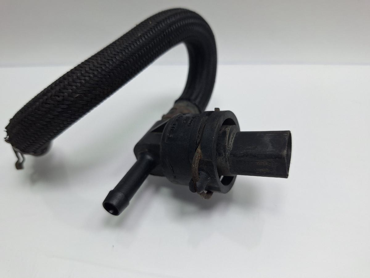 Senzor temperatura combustibil SKODA SUPERB 3U4 2001 - 2008 TDI AVF, AWX 038906081B