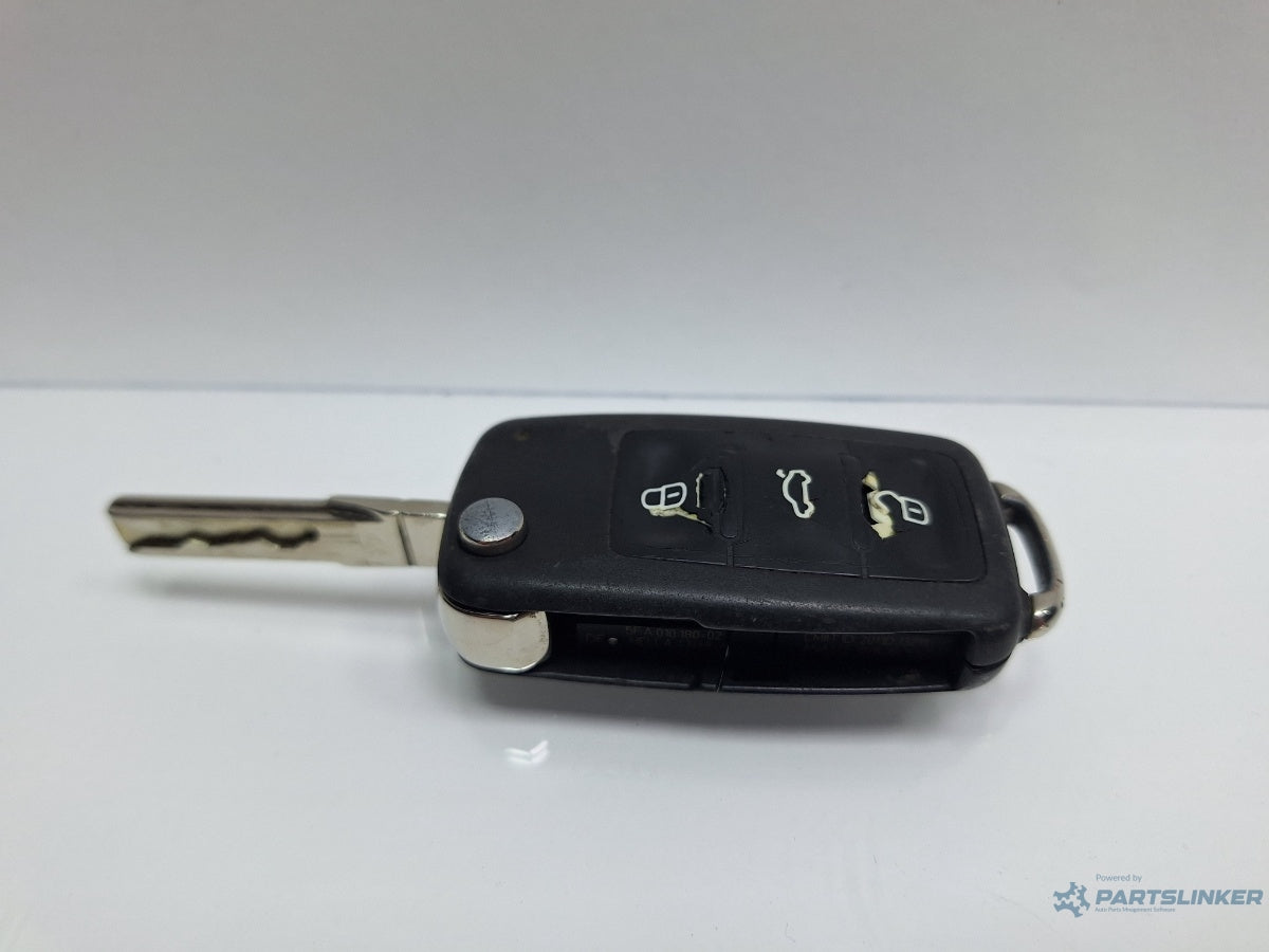 Telecomanda cheie VOLKSWAGEN GOLF VI 5K1_ 2008 - 2012 TDi BlueMotion CAYC HELLA 5FA010180-02 5K0837202AD