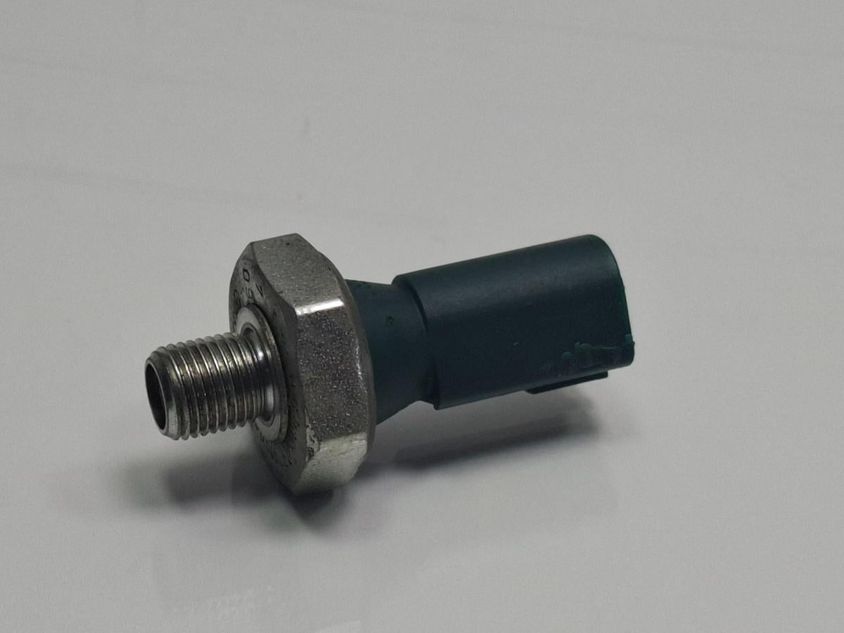 Senzor presiune ulei VOLKSWAGEN GOLF VI 5K1 2008 - 2013 TSI CAXA 03C919081