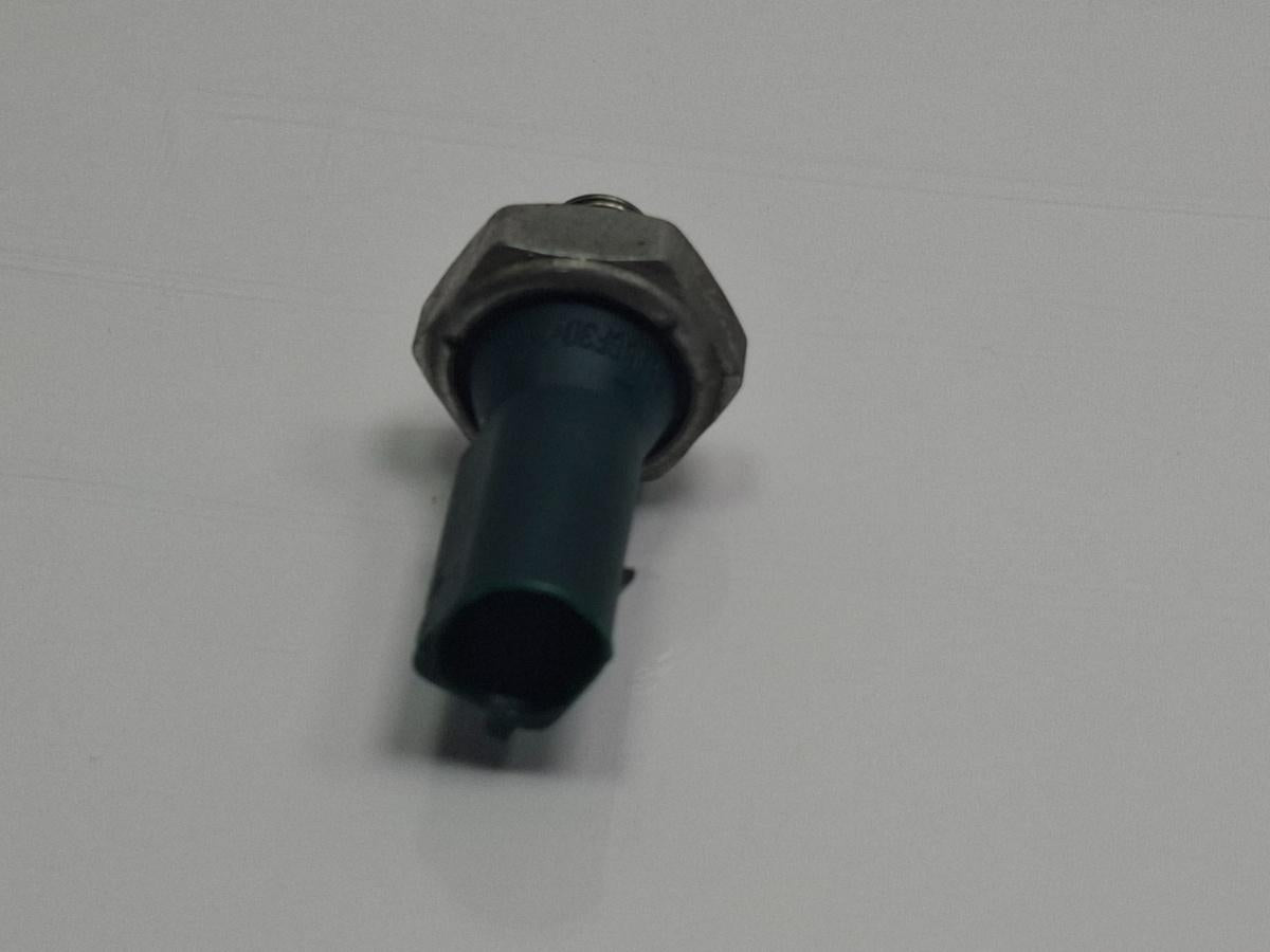 Senzor presiune ulei VOLKSWAGEN GOLF VI 5K1 2008 - 2013 TSI CAXA 03C919081
