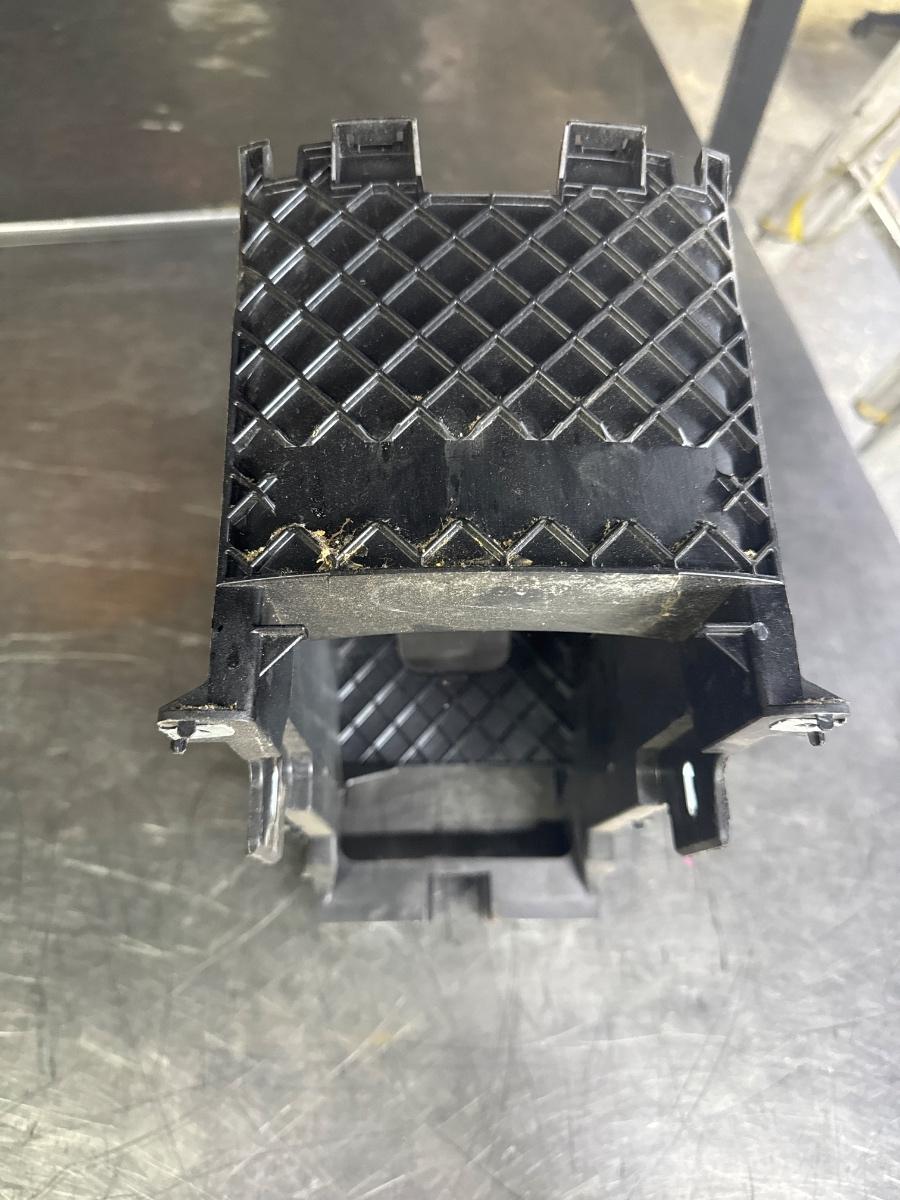 Cotiera suport VOLKSWAGEN PASSAT Variant 3C5 2005 - 2011 TDI BMP 3C0864089