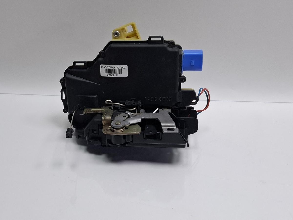 Broasca usa dreapta spate VOLKSWAGEN POLO 9N_ 2001 - 2012 12V AZQ, BME 3B4839016AG