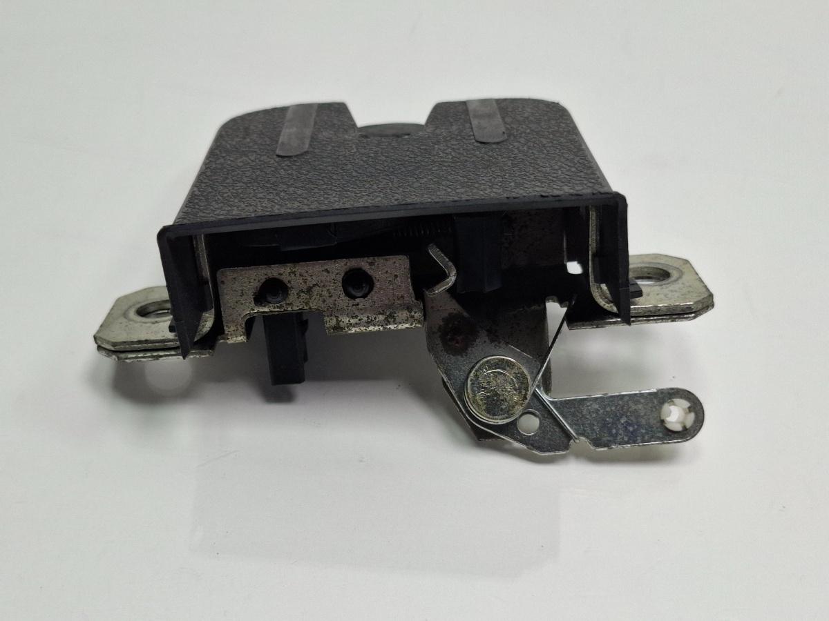 Broasca haion VOLKSWAGEN POLO 9N_ 2001 - 2012 12V AZQ, BME 6Q6827505B