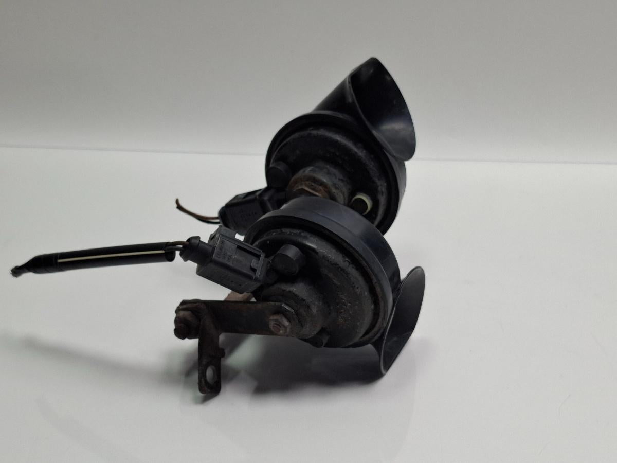 Claxoane VOLKSWAGEN POLO 9N_ 2001 - 2012 12V AZQ, BME 6Q0951223J , 6Q0951221F