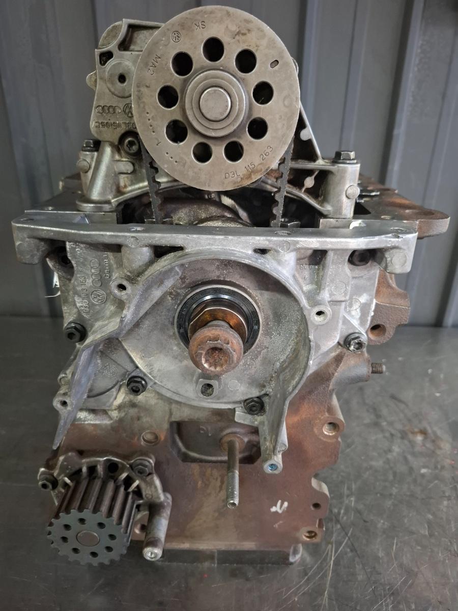 Bloc motor VOLKSWAGEN CRAFTER 30-50 Box 2E_ 2010 - 2016 2.0 BiTDI CDCA CDC CDCA CKU CKUB